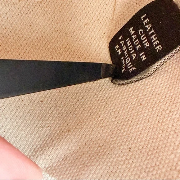 Frye Claire Leather Shoulder Bag Buckle Grommet Zip Top Cognac Brown NEW - Picture 10 of 16